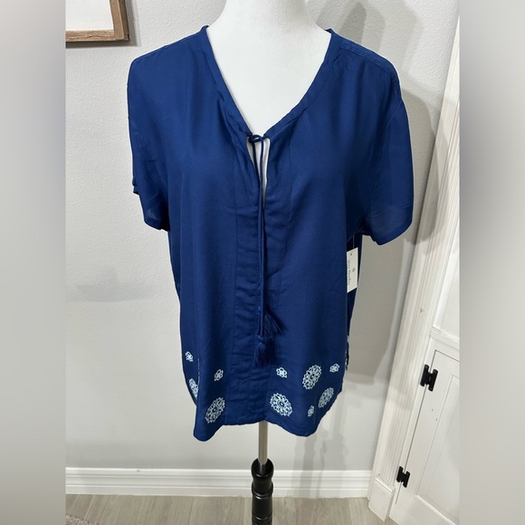 Vera Bradley Tops - Vera Bradley Blue Tie Front Blouse with Short Sleeves